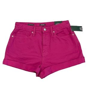 NWT WILD FABLE Hot Pink Women’s Highest Rise Mom Jean Shorts Size 10/30